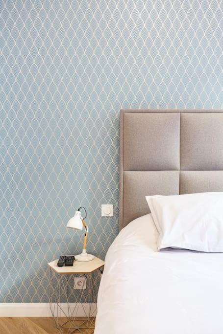Renovated Spacious Parisian Near La Madeleine *